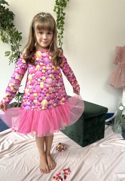 Dress with colored circles size 80-104.